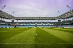 Real Zaragoza Faces Setback Against Eldense in La Liga 2 Clash