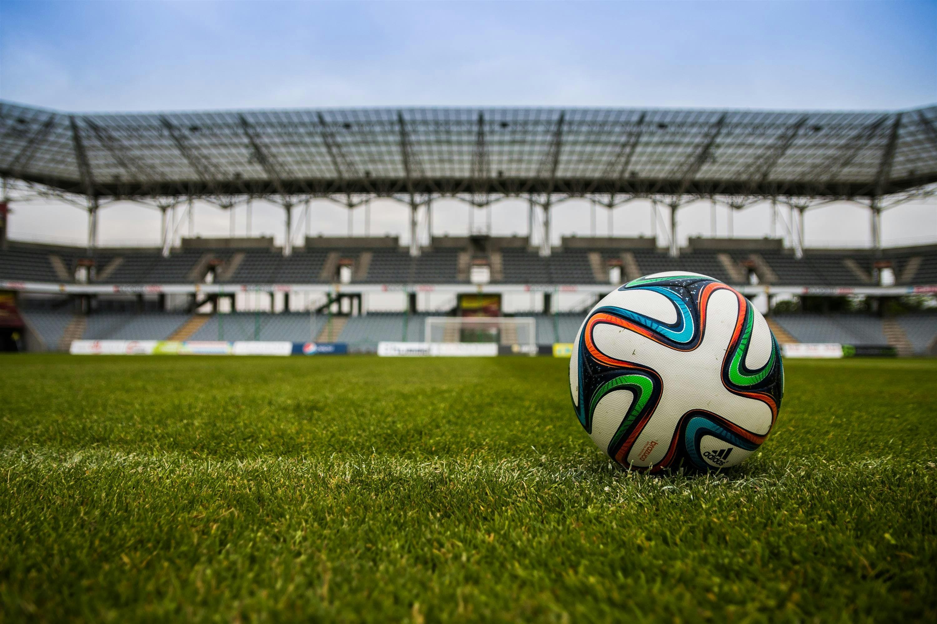 Defensive Resilience and Tactical Nuances: SV Darmstadt 98's Narrow Defeat to 1. FC Nürnberg